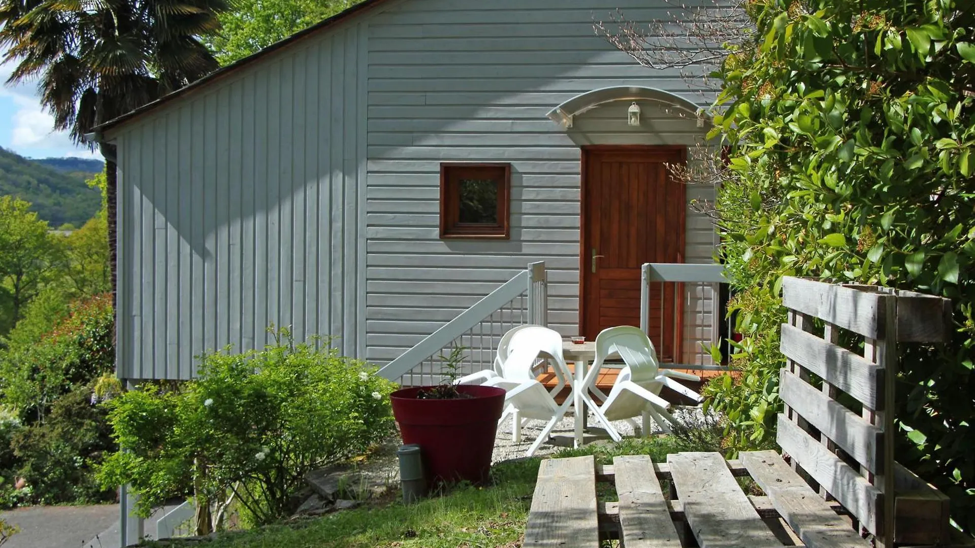 Holiday home La Maisonnette En Bois Estaing